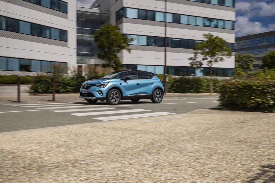  Renault Captur E-TECH 2020 года  (WW) (фото 29 из 42)